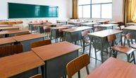 Direktorka škole potvrdila incident: Prvak na času šutnuo učiteljicu