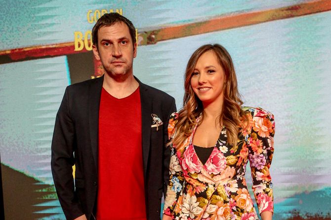 Održana premijera regionalnog filma "Živi i zdravi" u Velikoj sali mts Dvorane Održana premijera regionalnog filma "Živi i zdravi" u Velikoj sali mts Dvorane