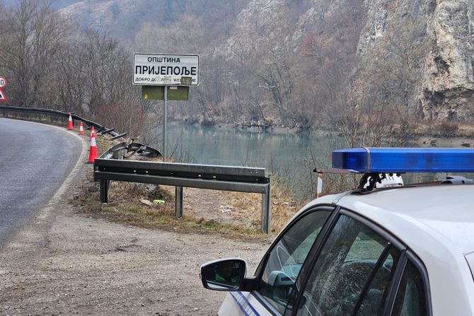 Lim, Prijepolje, auto sleteo u reku