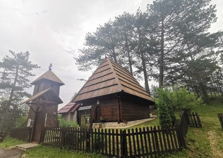 Crkva brvnara, selo Jablanica, Zlatibor Crkva brvnara, selo Jablanica, Zlatibor