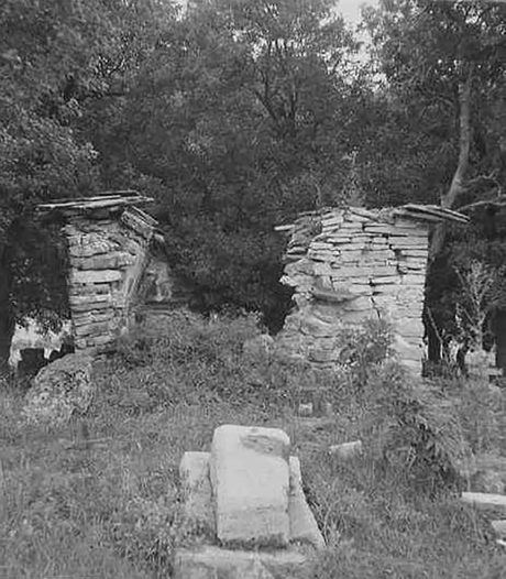 Crkve u slivu Belog Drima, Crkva Sv. Vrača