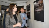 Ministarka Vujović otvorila izložbu fotografija u Istorijskom arhivu Užice