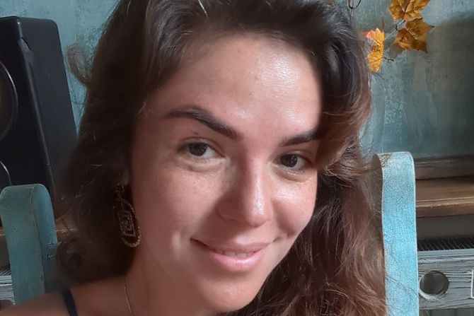 Ana Knežević Ana Knežević
