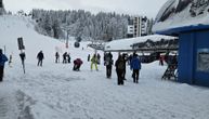UZNEMIRUJUĆI SNIMAK Dete ispalo iz žičare na Jahorini: Skijaši pokušali da ga uhvate