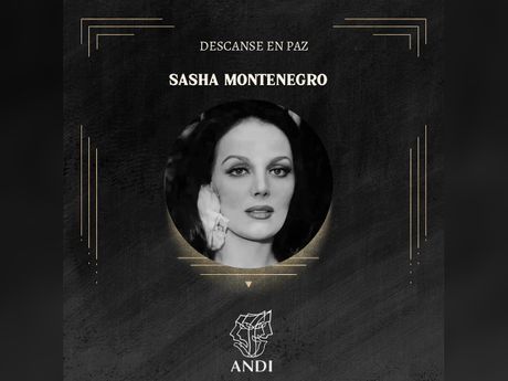 Sasha Montenegro, Aleksandra Aćimović