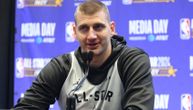 Jokić nasmejan pred Ol star pričao o šansama Srbije na OI, Stojakoviću, konjima, Kampacu i drugim temama