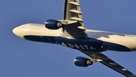 Pokvarena riba prekinula let do Detroita: Crvi padali sa plafona aviona A330, kapetan odlučio da vrati avion