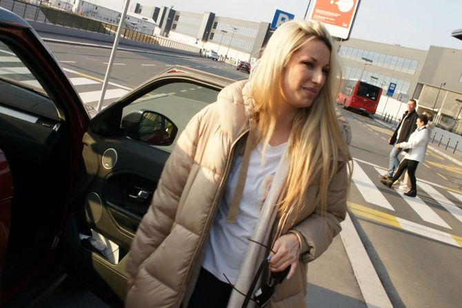 Poznati aerodrom Rada Manojlović Poznati aerodrom Rada Manojlović