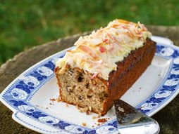 kolač sa bananom i jabukom