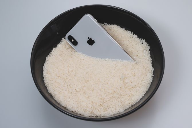 iPhone u pirinču