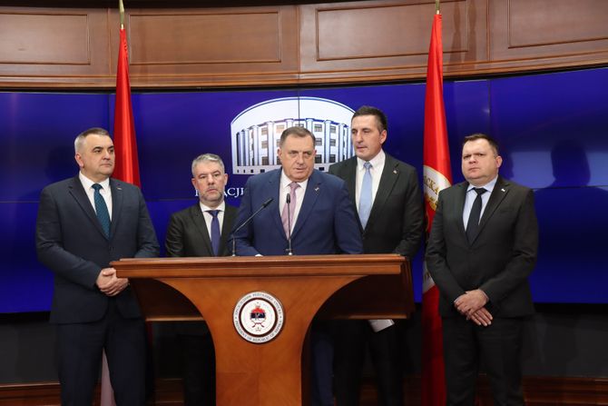 Dodik poseta