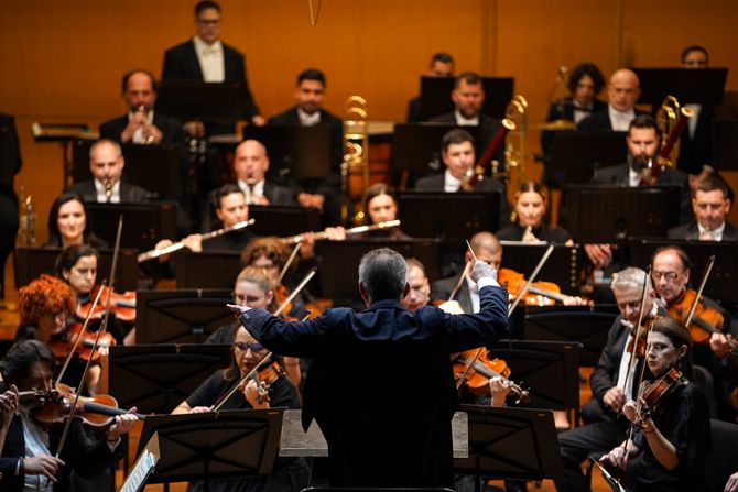 Beogradska filharmonija i dirigent Kristijan Mandeal obeležili jubilej koncertom