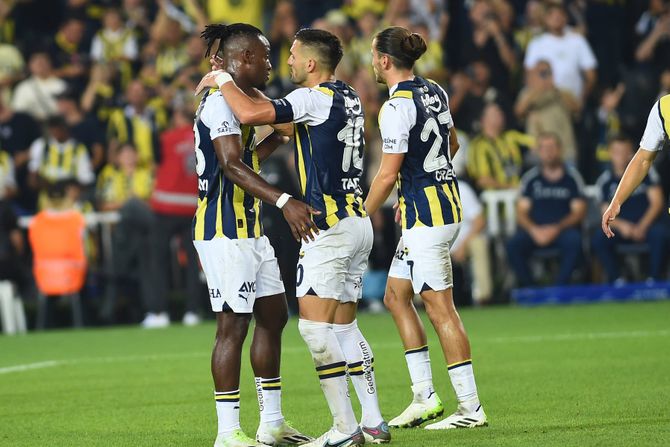 Miči Batšuaji i Dušan Tadić, FK Fenerbahče Miči Batšuaji i Dušan Tadić, FK Fenerbahče