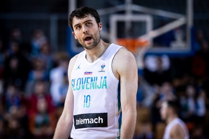 Majk Tobi, košarkaška reprezentacija Slovenije Majk Tobi, košarkaška reprezentacija Slovenije