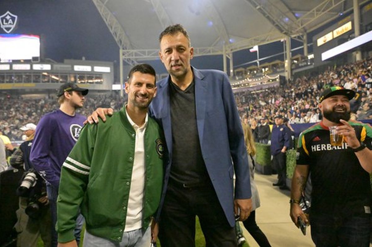 Vlade Divac oduševljen, njegove reči o Novaku Đokoviću obilaze planetu: „Ljudi će videti kakav je... “