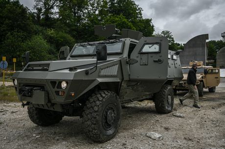 Francuska je prošle godine isporučila Jermeniji 50 oklopnih vozila „bastion”.