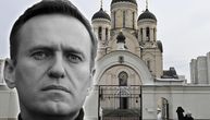 Rusi se i danas okupljaju oko groba Navaljnog