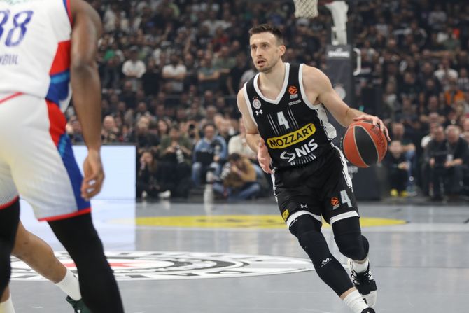 Košarka Evroliga KK Partizan KK Efes