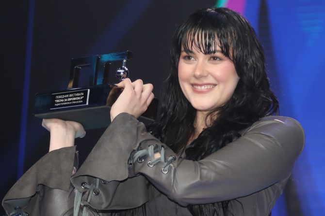 Pesma za Evroviziju 2024  finale pobednica Teya Dora Pesma za Evroviziju 2024  finale pobednica Teya Dora