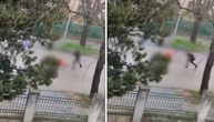 Snimak tuče ispred Mašinske škole: Nekoliko maloletnika napalo učenika, umalo ga ubili