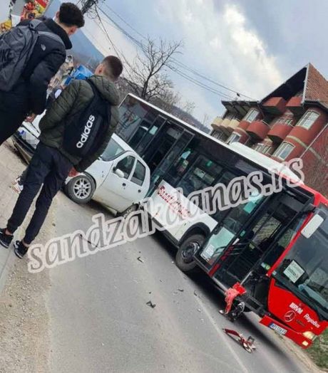 Novi Pazar sudar saobraćajna nesreća automobila sa autobusam