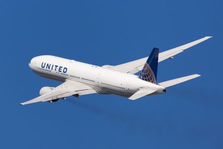 Avion Boing United Boeing 777