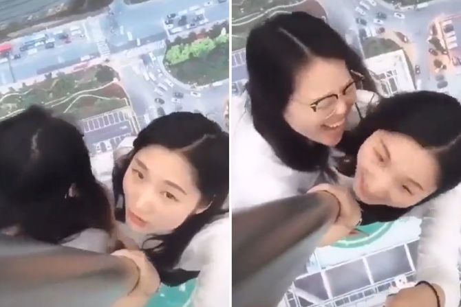 Lažni selfi Lažni selfi