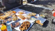 Obilje hrane danas se iznosi na grobove: Etnolog otkriva kako bi trebalo da se obeleže Zadušnice