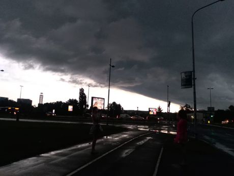 Ušće, Novi Beograd, oblaci, naoblačenje, mart, oblačno