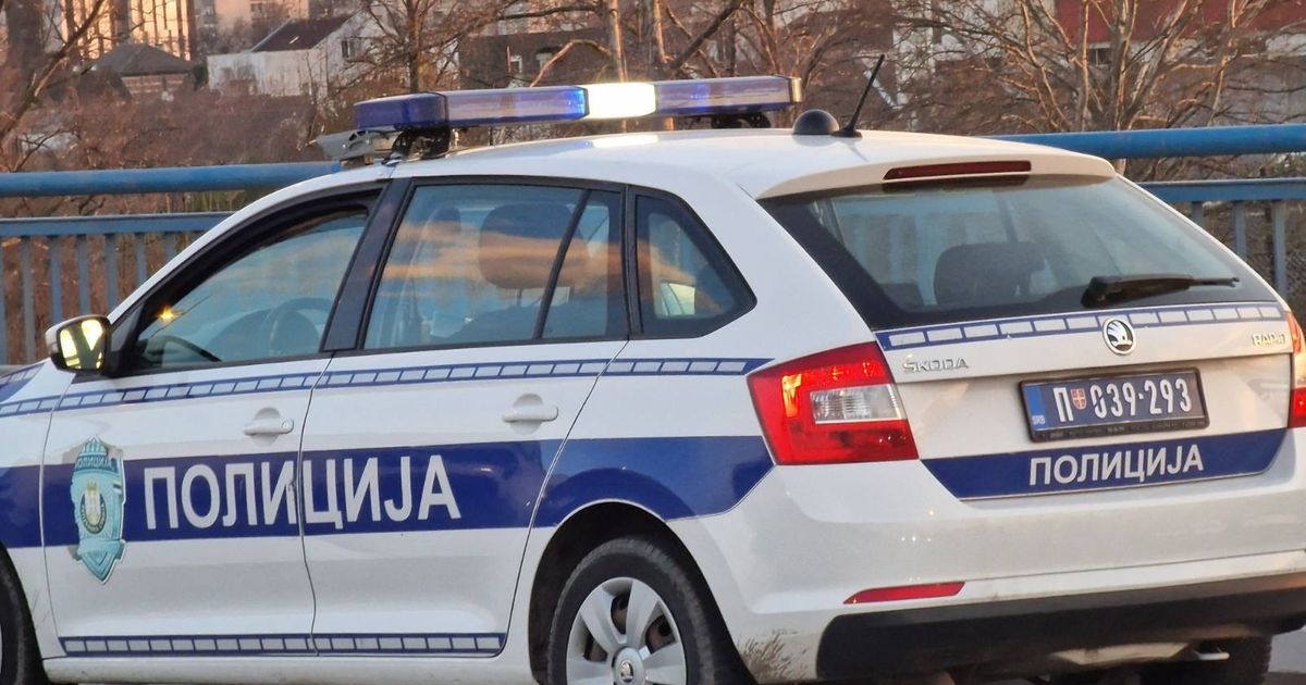 Большая цепная авария в Нови-Саде: Автобус "снёс" автомобили на Бульваре