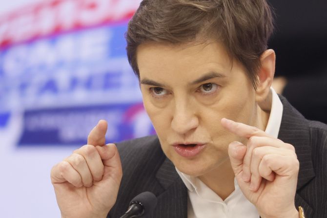 Ana Brnabić konferencija SNS aktivistkinje napadnute