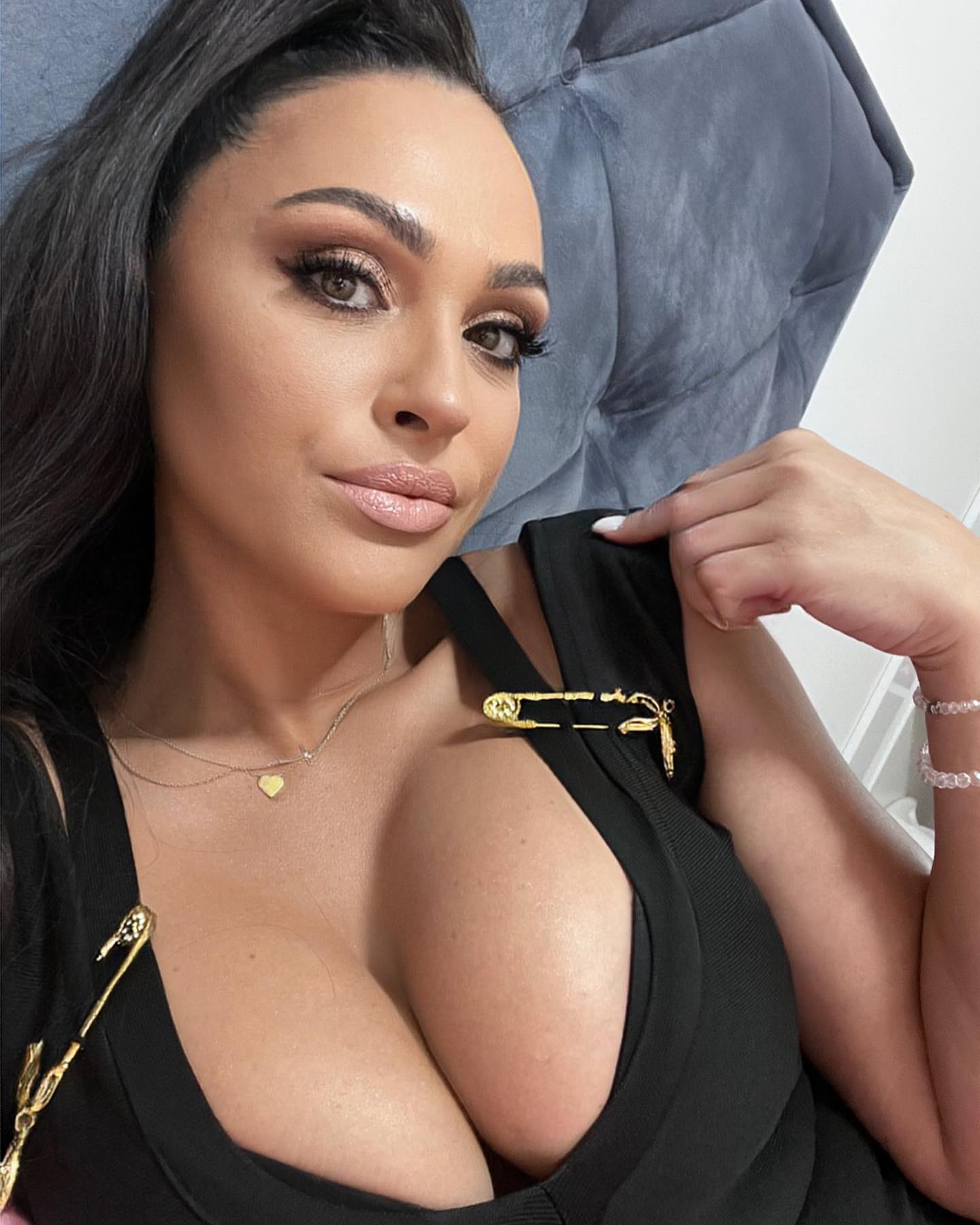 Bomba - nakon Anite, večeras ONA stiže u Elitu! Ulazi da napravi haos, niko je ne očekuje