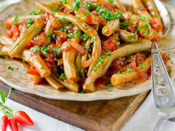 Boranija u sosu od paradajza