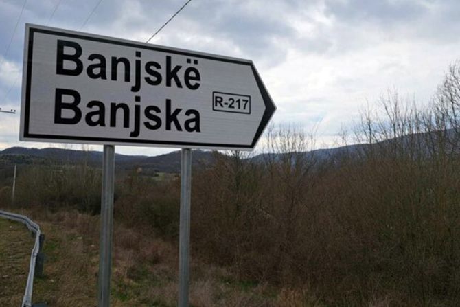 Banjska Kosovo tabla raskrsnica