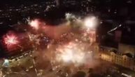 Delije usred noći "zapalile" Beograd: Neviđeni vatromet obasjao Trg republike, evo šta je razlog
