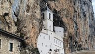 SLAVIMO VELIKI PRAZNIK: Ovo su najvažniji običaji koje morate ispoštovati za Svetog Vasilija Ostroškog