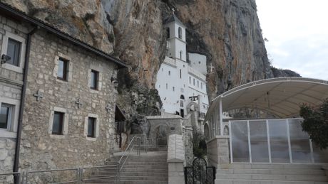 Manastir Ostrog