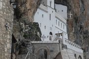 Prvi put idete u manastir Ostrog? Ne krećite na putovanje bez ovih važnih saveta