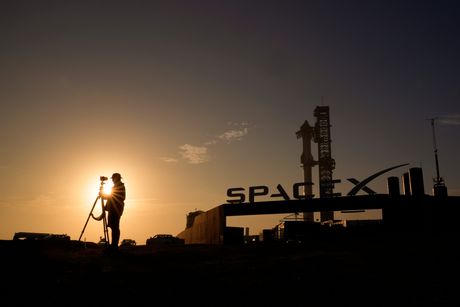 SpaceX SpaceX