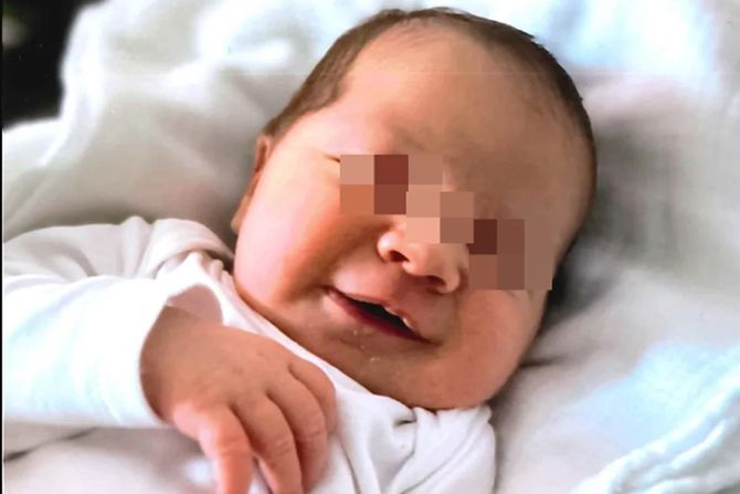 Beba Mia oteta u Nemačkoj Beba Mia oteta u Nemačkoj