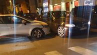 BMW se nije zaustavio na znak "stop" i evo šta se dogodilo: Udes na uglu Branka Krsmanovića i Kajmakčalanske