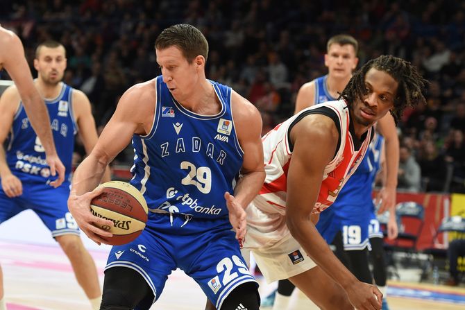 Luka Božić i Fredi Gilespi (KK Zadar - KK Crvena zvezda) Luka Božić i Fredi Gilespi (KK Zadar - KK Crvena zvezda)