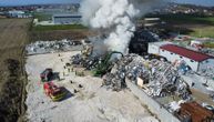 Gori otpad, širi se nesnosan smrad: Izbio požar kod Dugog Sela