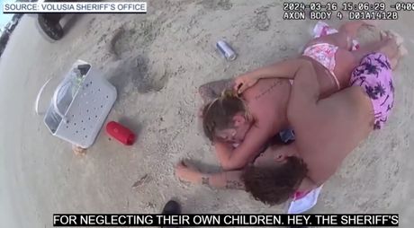 Bračni par izgubio decu na plaži
