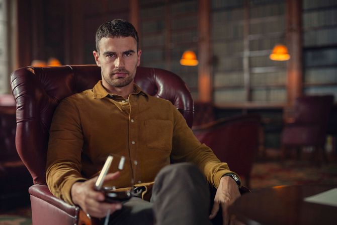 Theo James Theo James