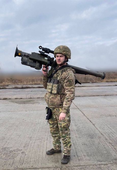 Ukrajina vojnik snajperista Oleksej Gvardijec brigada Burevi