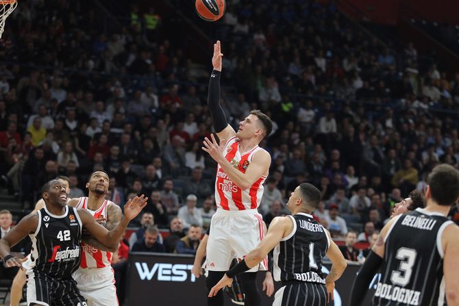 KK Crvena zvezda - KK Virtus Bolonja