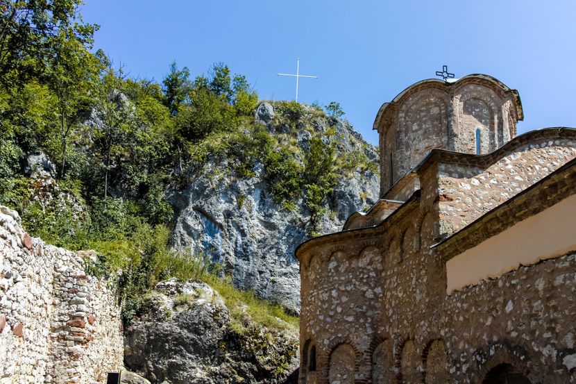 Podno Homoljskih planina nalazi se manastir Vitovnica - Ona.rs