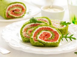 posni rolat od spanaća, posni rolat, rolat sa spanaćem i lososom