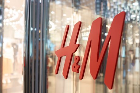 H&M radnja logo